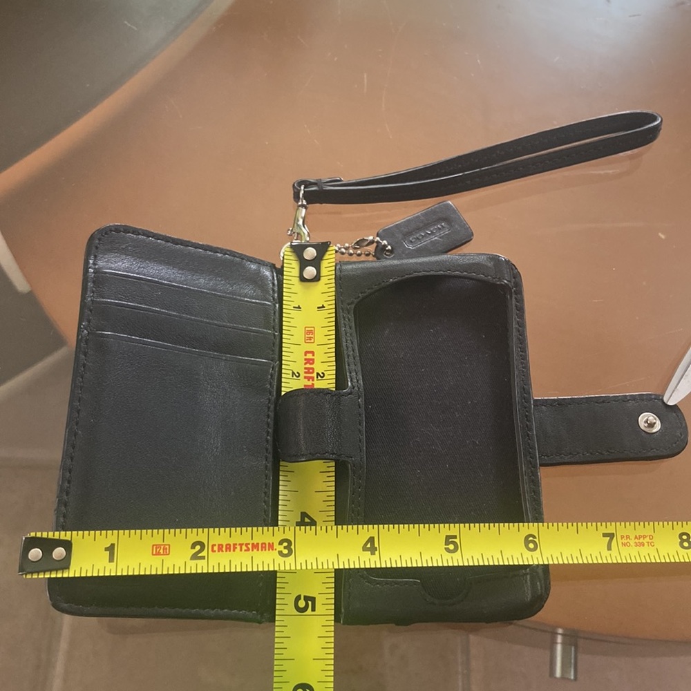 Vintage Coach leather phone/wallet wristlet - Picture 4 of 5